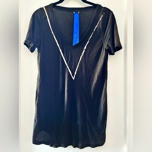 Kit and Ace Golden V t-shirt